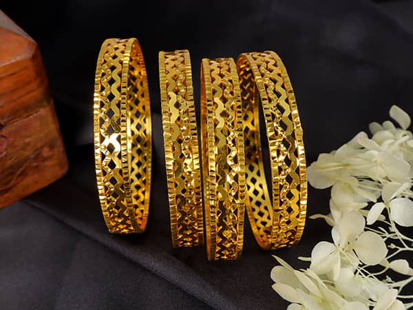 Four pieces Bangles